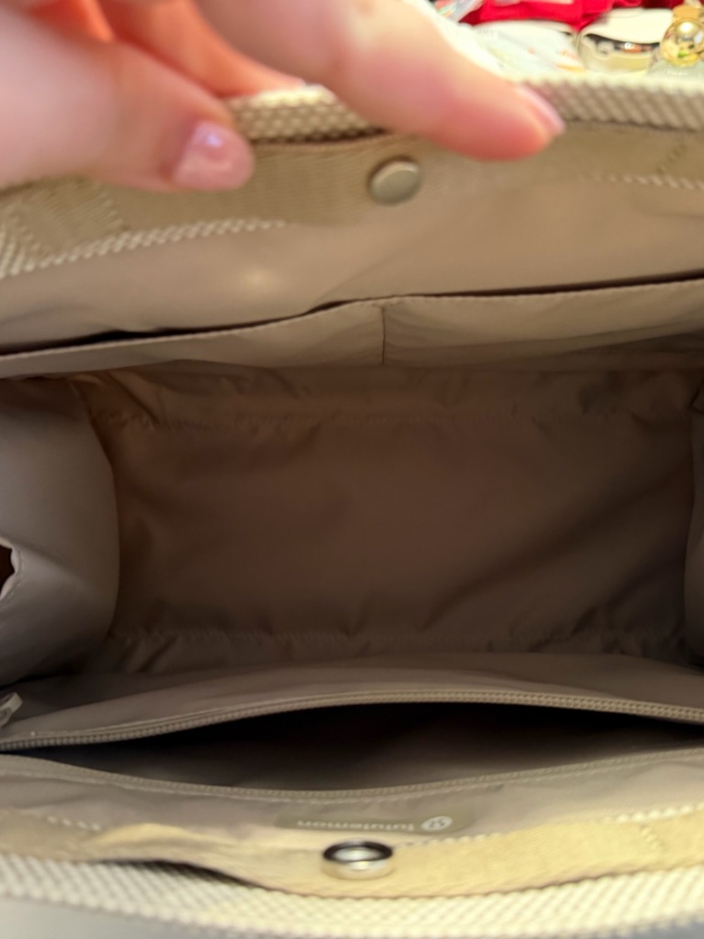 Lululemon Two-Tone Canvas Tote Bag in Cream - Picture 5 of 6